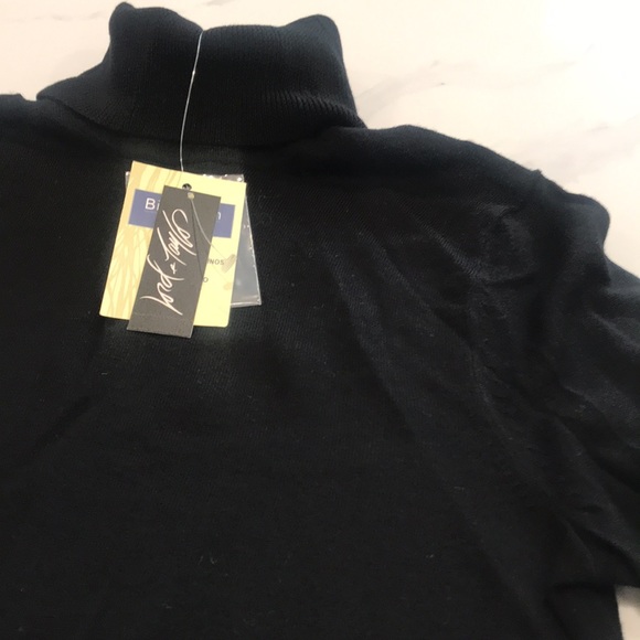 Lord & Taylor | Extra Fine Merino Wool Turtleneck | XS - Picture 6 of 11